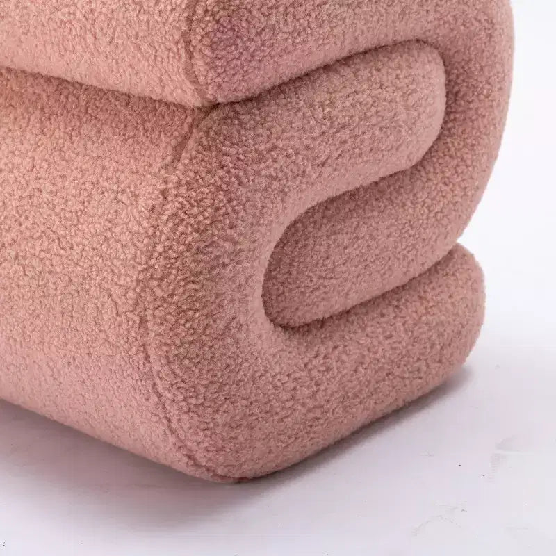19.3 Pouf/Repose-pieds Teddy en S