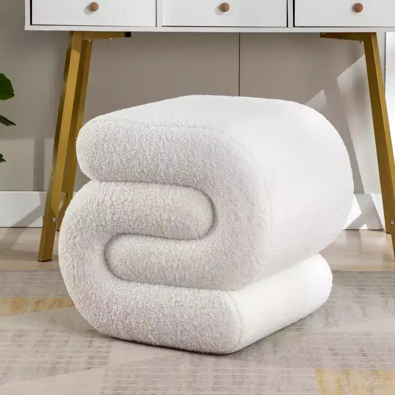 19.3 Pouf/Repose-pieds Teddy en S