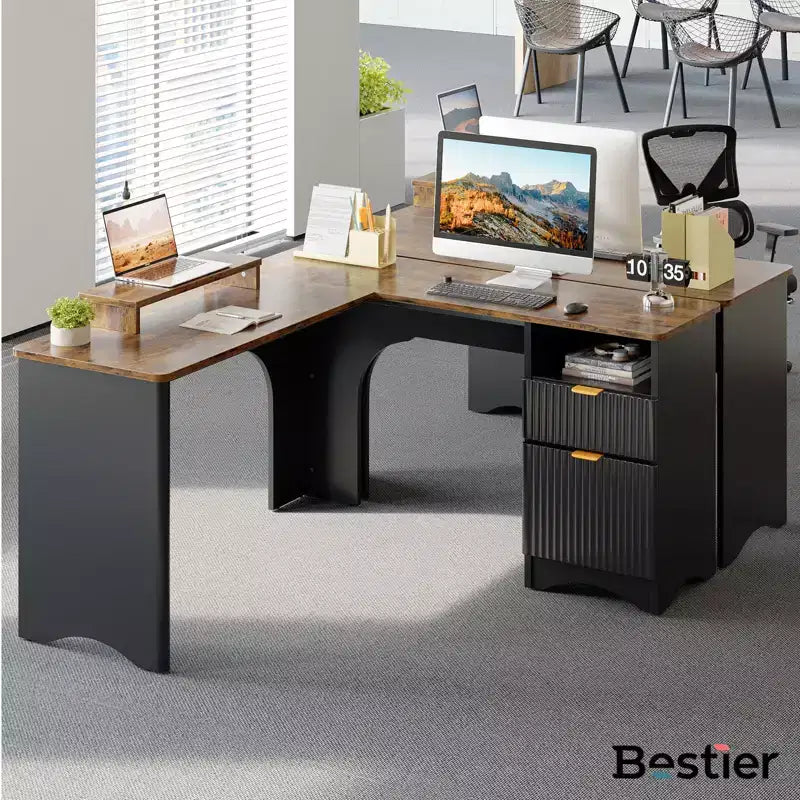 Bureau d'angle en L de 55 pouces avec tiroirs, bureau d'ordinateur de bureau avec coins arrondis, support d'écran et panneaux cannelés, blanc et noyer